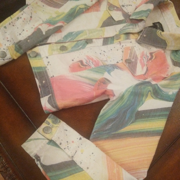 Jacket - Picture 4 of 4